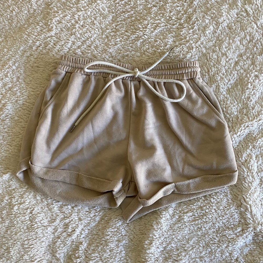 Princess Polly Tan/Cream Lounge Shorts Size 8